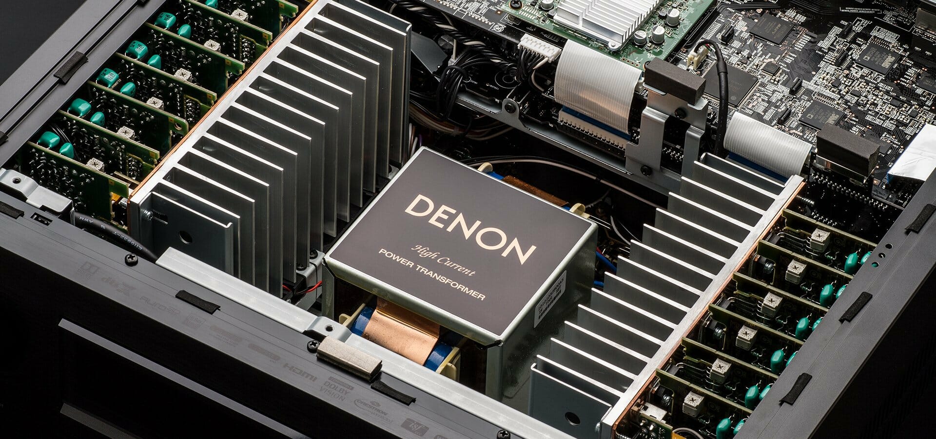 Dedykowany procesor amplitunera Denon AVC-X8500H