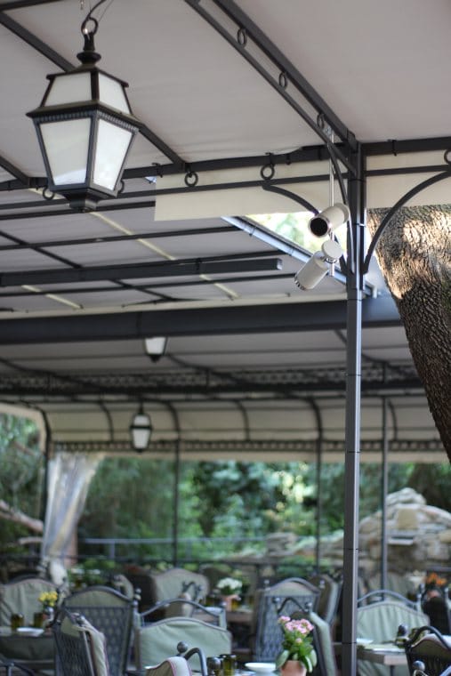 głośnik na zewnątrz