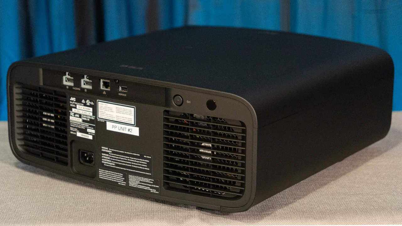 obudowa JVC DLA-RS1200 bok